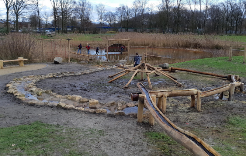 Natuurspeelplek in Park Oosterhof