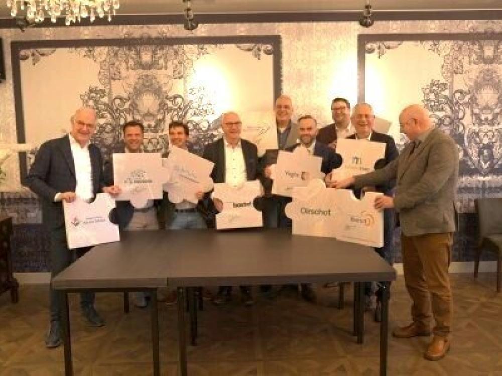 De partners die de samenwerkingsovereenkomst hebben ondertekend.